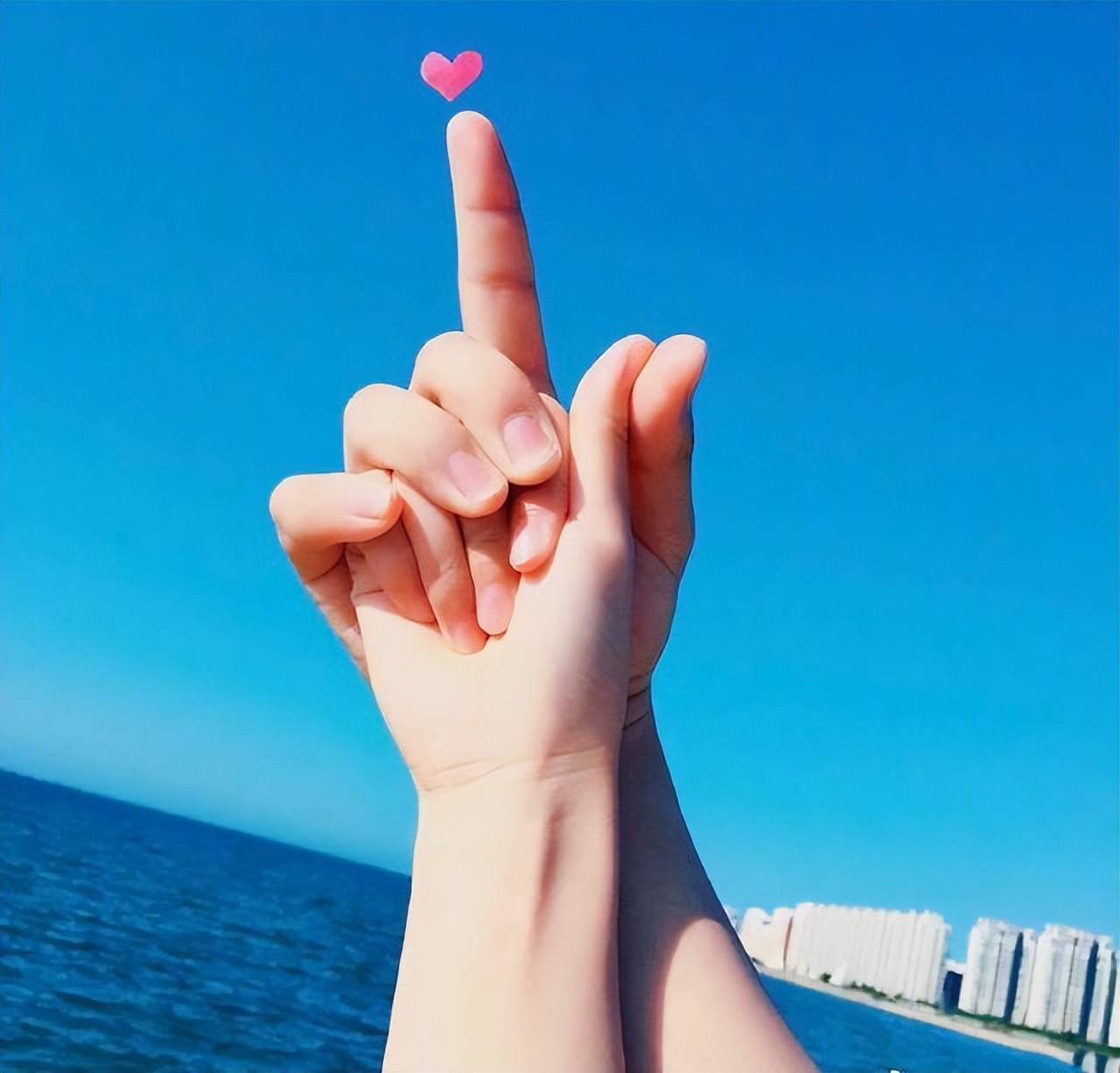 爱的表白经典语句（爱情表白最感动的句子） 第11张