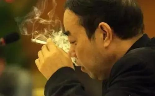贾平凹的简介和作品（贾平凹的人生故事简介） 第1张