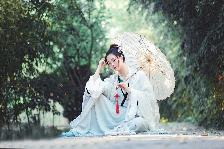 表达相思的诗句有哪些（相思入骨的经典诗句） 第17张