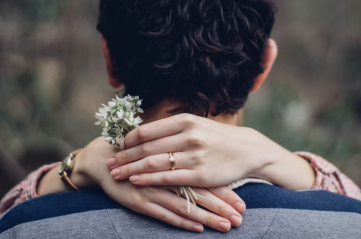结婚文案短句干净治愈（干净文艺短句官宣结婚） 第1张