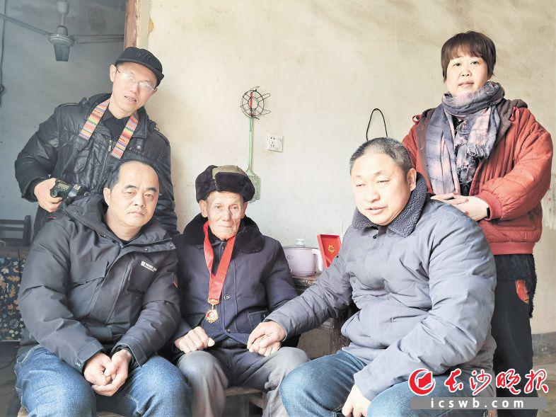 关于爱心的故事简短（真实而感人的爱心小故事） 第1张