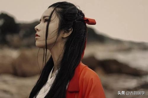 优美诗句摘抄大全（淡雅唯美古风意境句子） 第1张