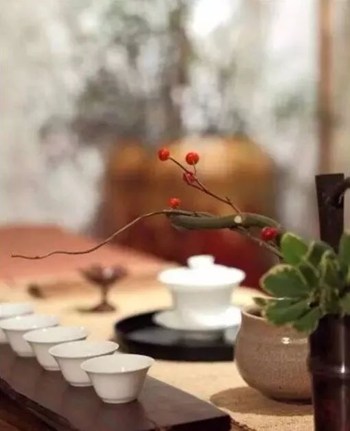 有关酒的诗词和赏析（酒的诗句经典开心） 第27张