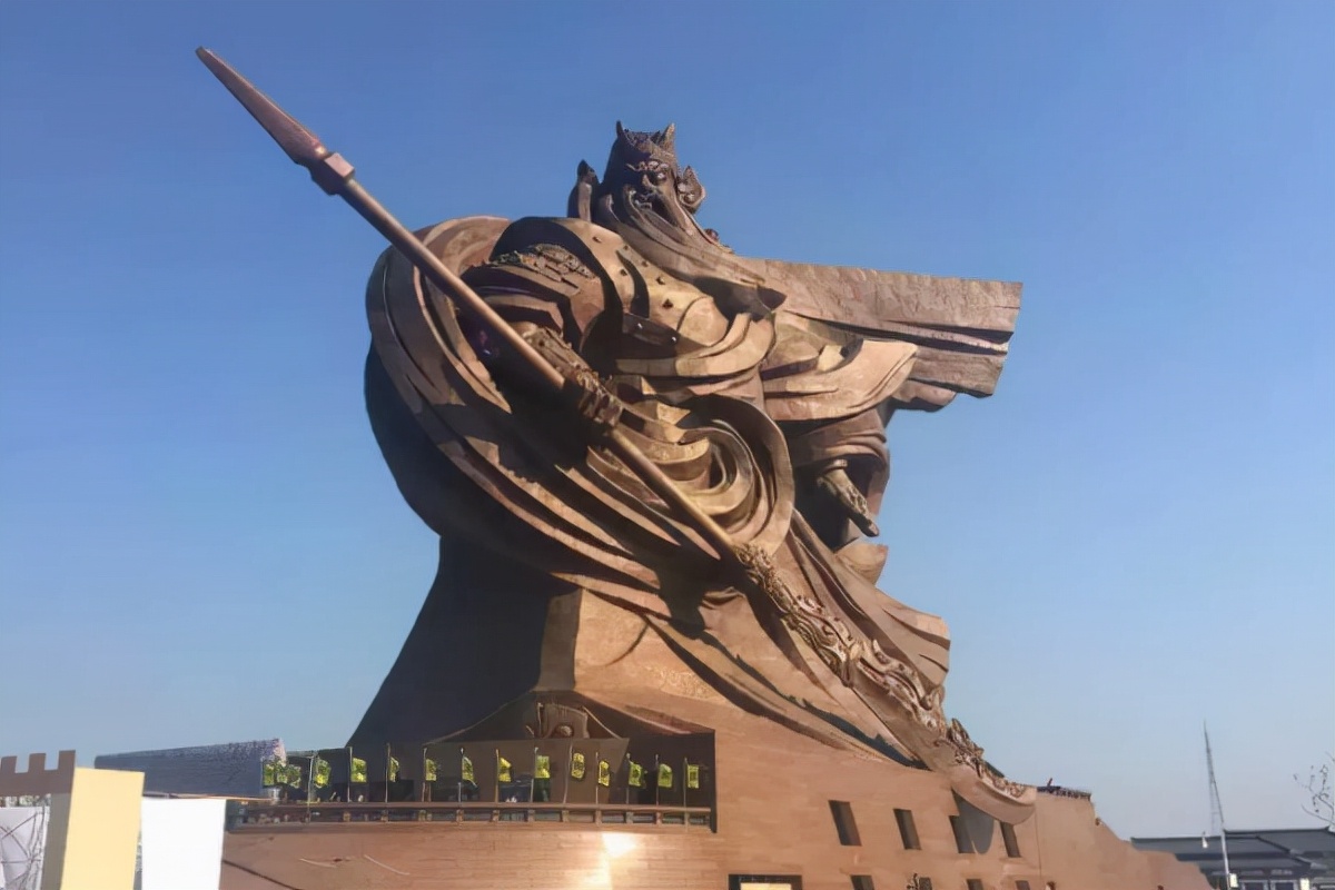 湖北荆州巨型关公像最新情况：外观铜片已经拆除，只剩下钢架 第5张