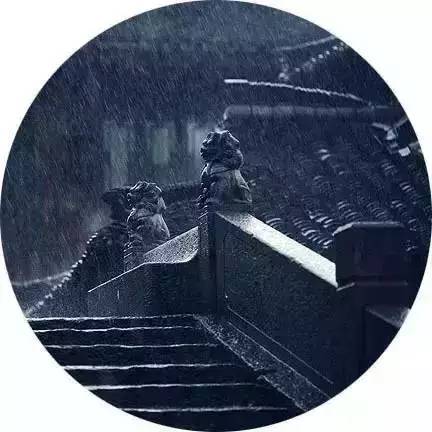 关于雨的诗句唯美（雨的句子短句唯美） 第5张