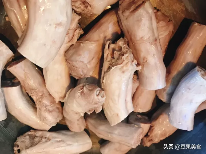 九三鸭脖卤料配方明细（鸭脖要卤多久可以入味） 第15张