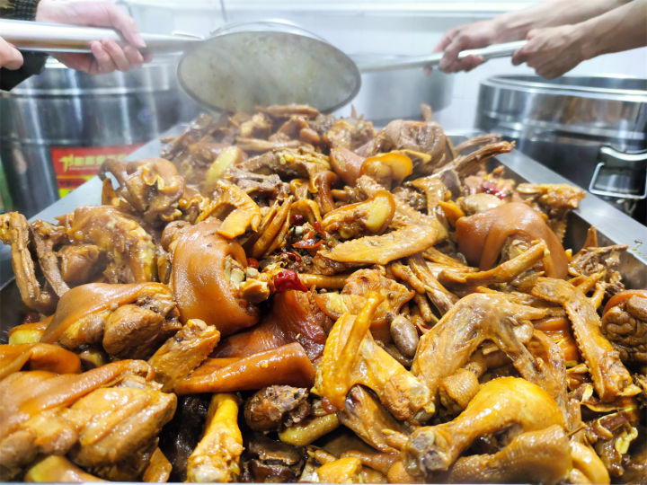 麻辣鸭脖卤料配方大全（卤鸭脖鸭爪需要哪些材料） 第1张
