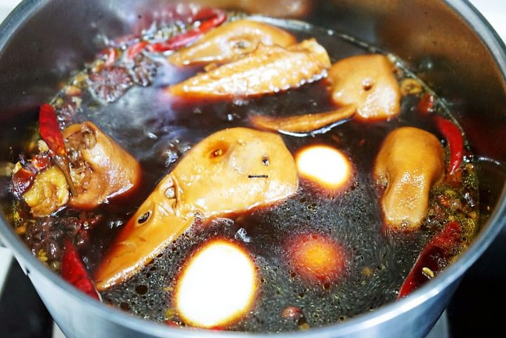 鸭头鸭脖卤多长时间（99鸭脖辣卤的配方） 第17张