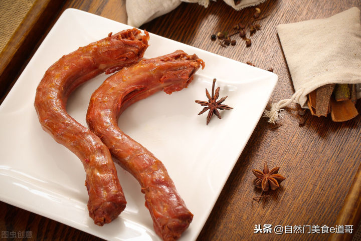 鸭脖为什么卤出来很腥（鸭脖卤制方法） 第5张