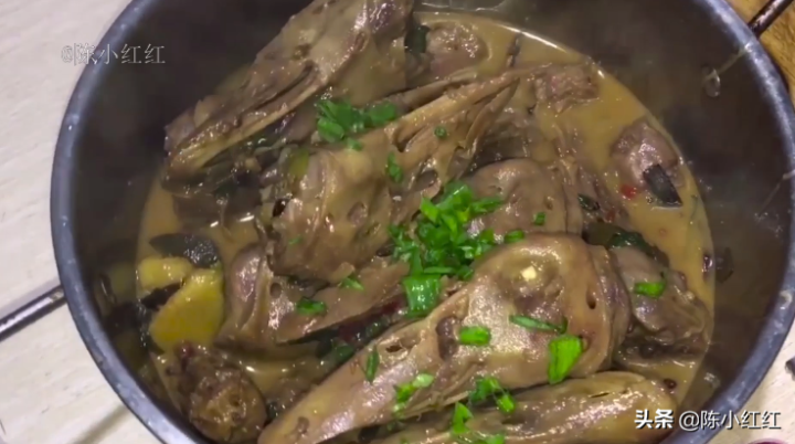 卤鸭脖多长时间（卤鸭脖配方） 第1张