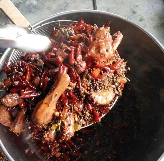 麻辣鸭脖卤料配方（麻辣卤鸭头的做法） 第1张