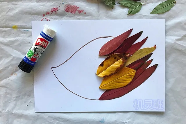 幼儿园手工：简单树叶贴画的三种常见制作方法(步骤图解) 第3张
