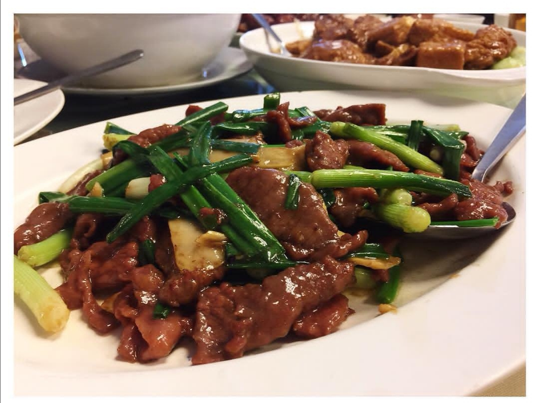 吃鸵鸟肉的人不多，为啥还那么多人养？原来还有这些用途 第9张
