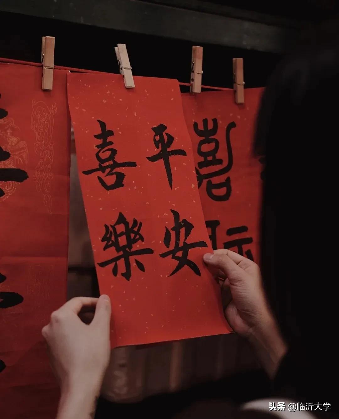 描写过年气氛的句子（关于年味的优美句子） 第5张