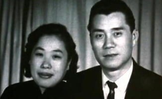 成龙复杂的原生家庭：俩哥哥同父异母，俩姐姐同母异父，亲疏有别 第23张