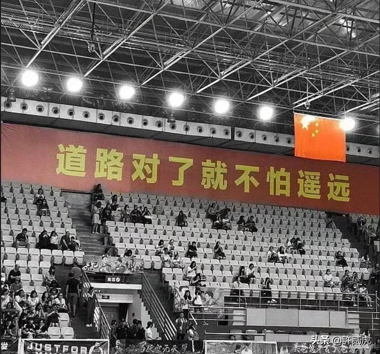 爱党爱国的经典句子（关于爱国的句子摘抄） 第7张