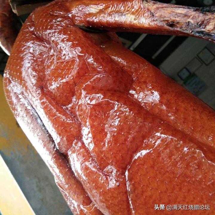 脆皮烤鸭的做法和配料（脆皮烤鸭的正宗做法） 第3张