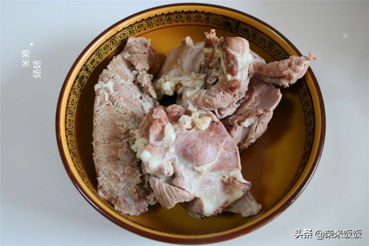 炖羊肉汤的正确方法（正宗羊肉汤配料） 第13张