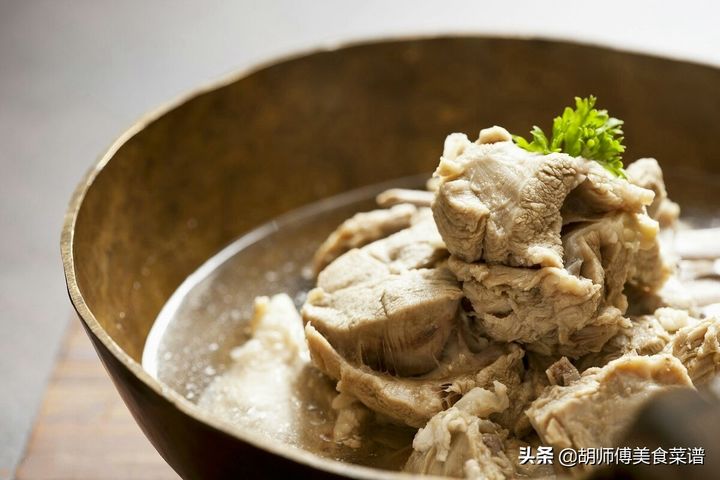 正宗羊肉汤技术（家常羊肉汤的简单做法） 第7张