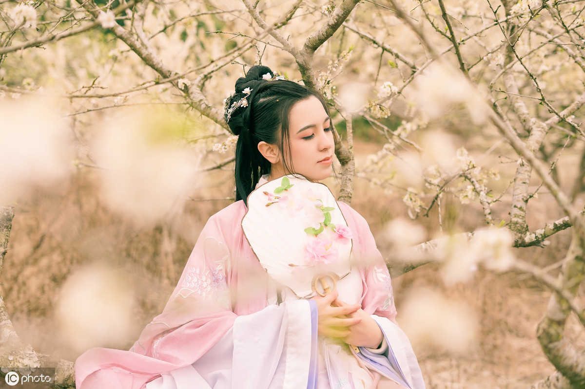 国庆节朋友圈说说大全（发自己照片的朋友圈说说） 第1张
