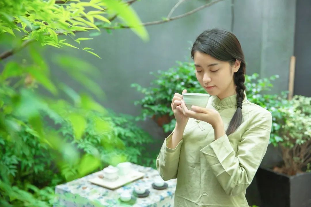 痴情诗句经典诗词（痴情的经典绝句鉴赏） 第7张