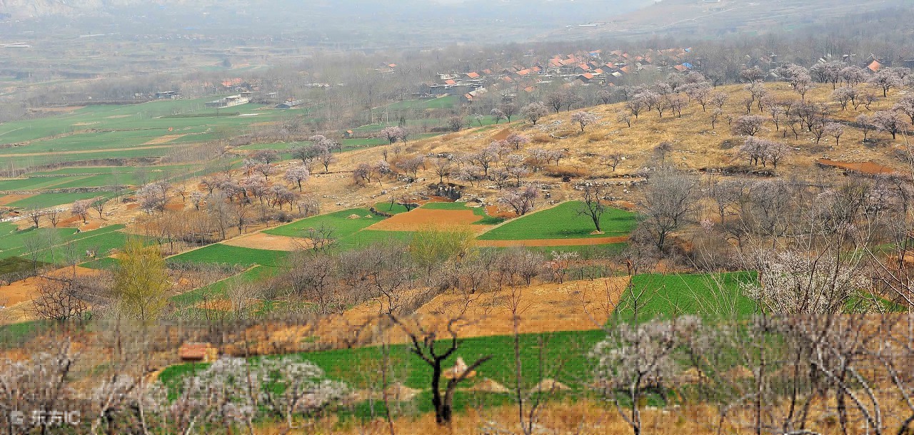 登岳阳楼二首陈与义赏析（登岳阳楼陈与义赏析简短） 第3张