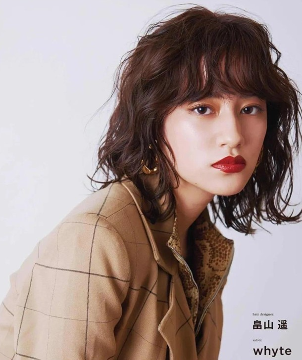 适合40岁女人的发型(4种减龄发型推荐) 第17张