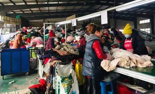 回收旧衣服赚钱的方式有哪些？目前回收多少钱一吨？这里有答案 第19张