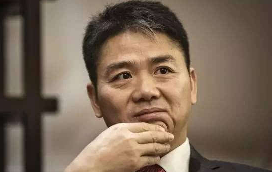 刘强东：把章泽天的女儿宠成公主，前任生的儿子却是他一生的痛 第7张