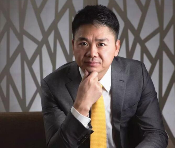 刘强东：把章泽天的女儿宠成公主，前任生的儿子却是他一生的痛 第23张