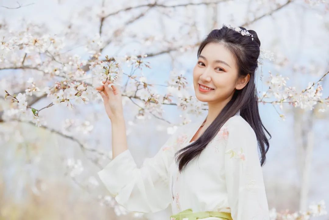 迎接新年的优美句子大全（辞旧迎新的励志句子） 第1张