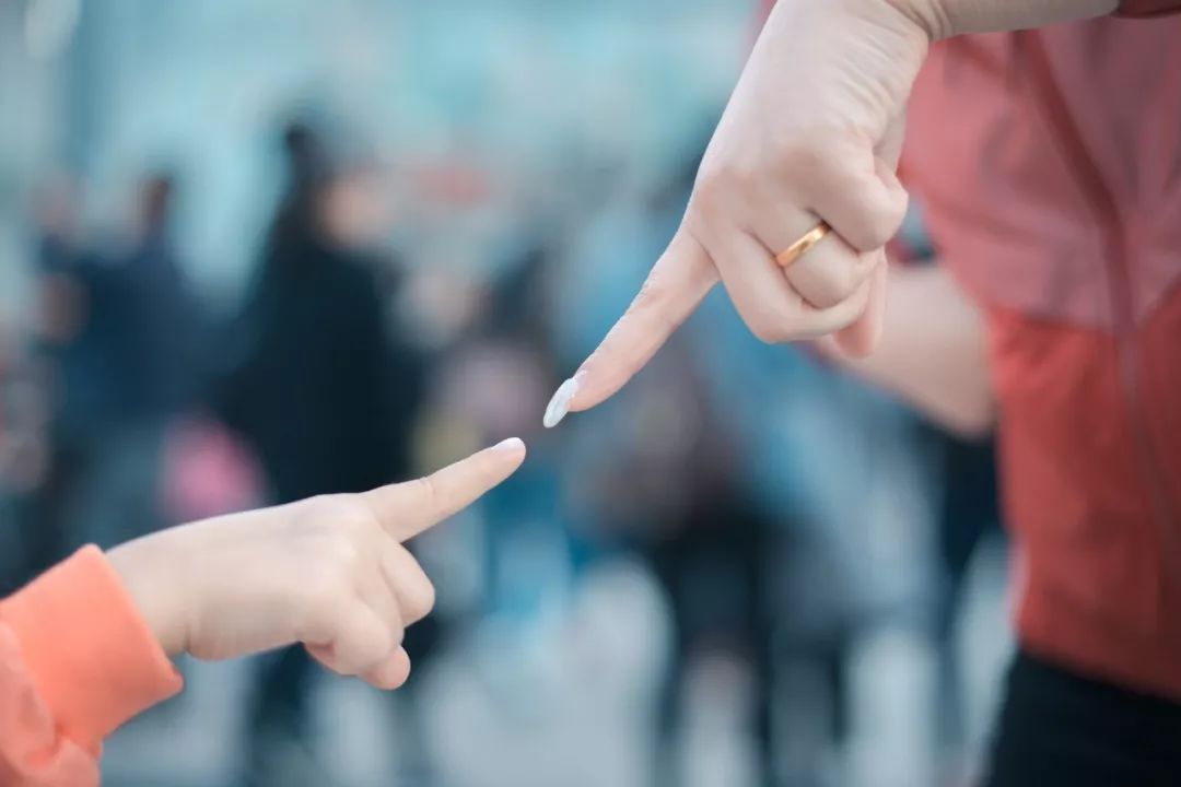 赞美母亲伟大的诗句（母爱伟大的句子简短） 第7张