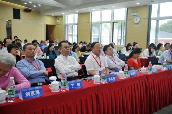 对教师的评价怎么写（简短评价一位好老师） 第5张