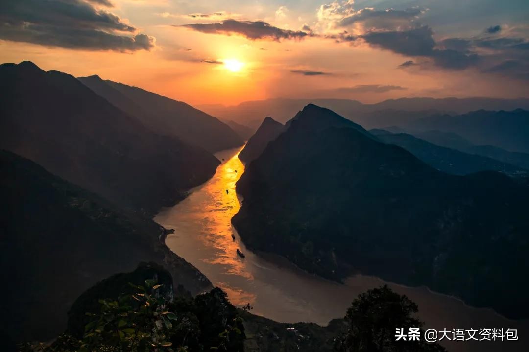 形容山水的词语有哪些（形容山水意境优美的成语） 第7张
