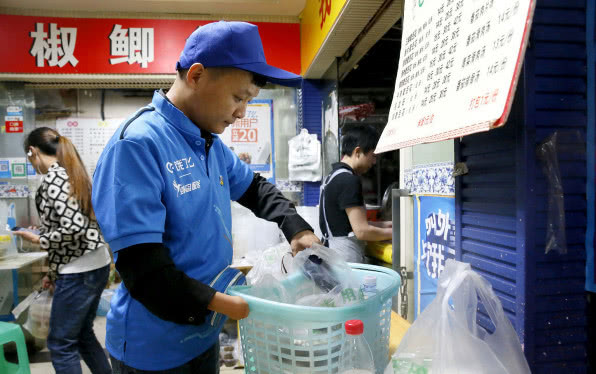 纯外卖商家一个月能挣多少钱？店老板说出真实收入，怕你不敢相信 第1张