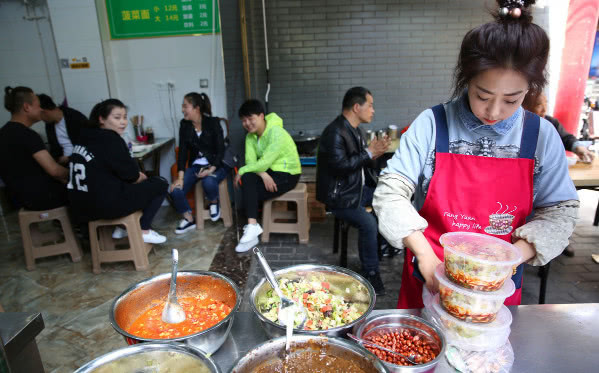 纯外卖商家一个月能挣多少钱？店老板说出真实收入，怕你不敢相信 第3张