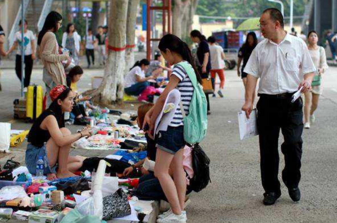 卖内衣内裤的利润大吗（新手开内衣店挣钱吗） 第1张
