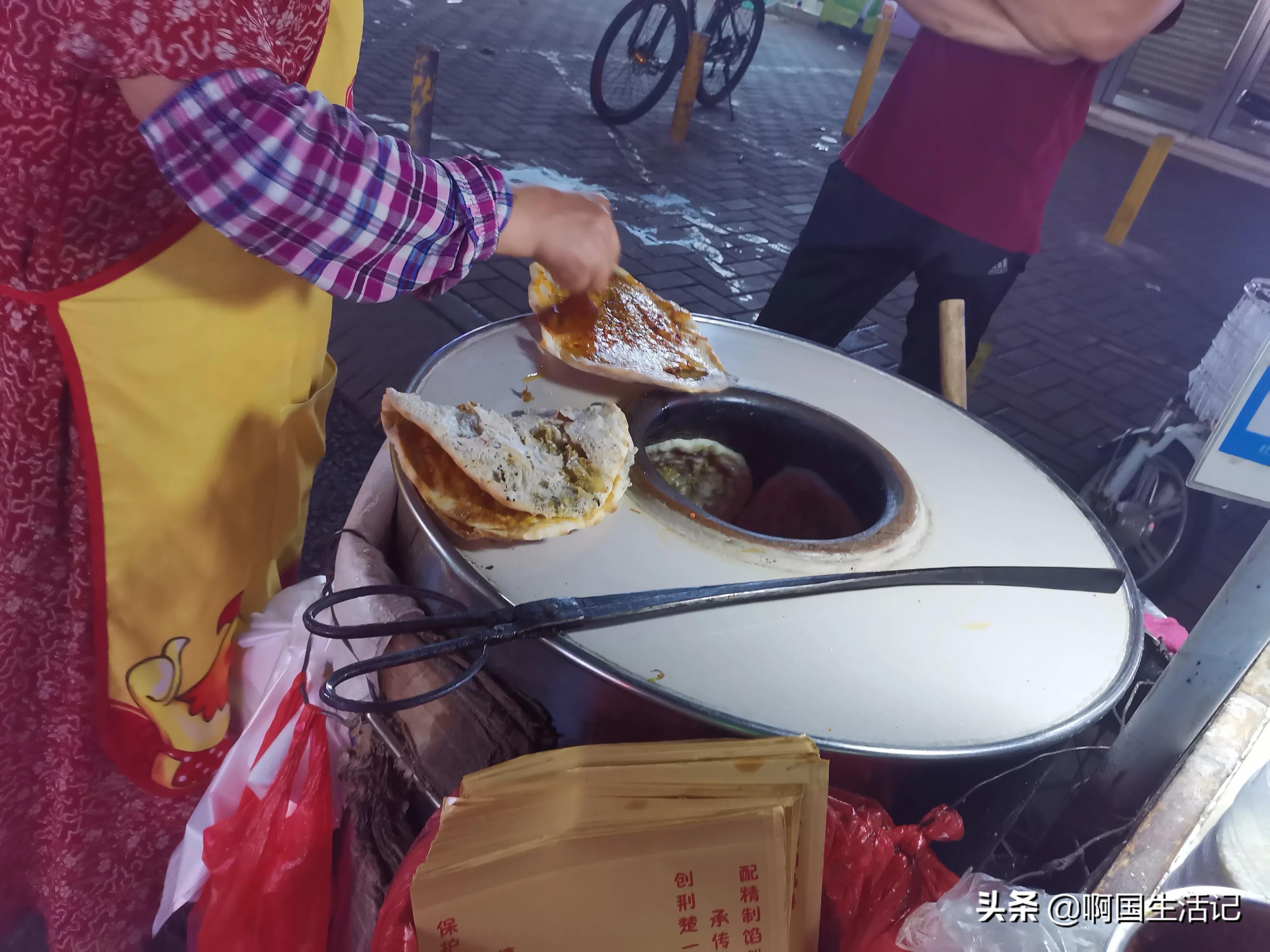 做锅盔生意还可搭什么卖（摆摊卖锅盔月入几万可能吗） 第3张