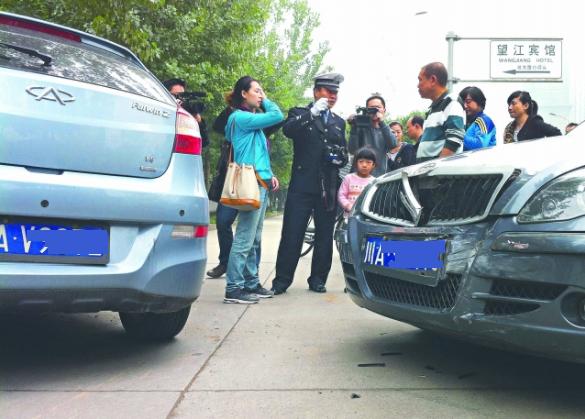 交警提醒：车险只买这4种就行，多买就是给保险公司白白送钱 第1张