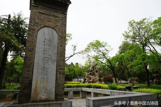 杜甫的诗词精选十首（杜甫必背的十首经典诗） 第1张