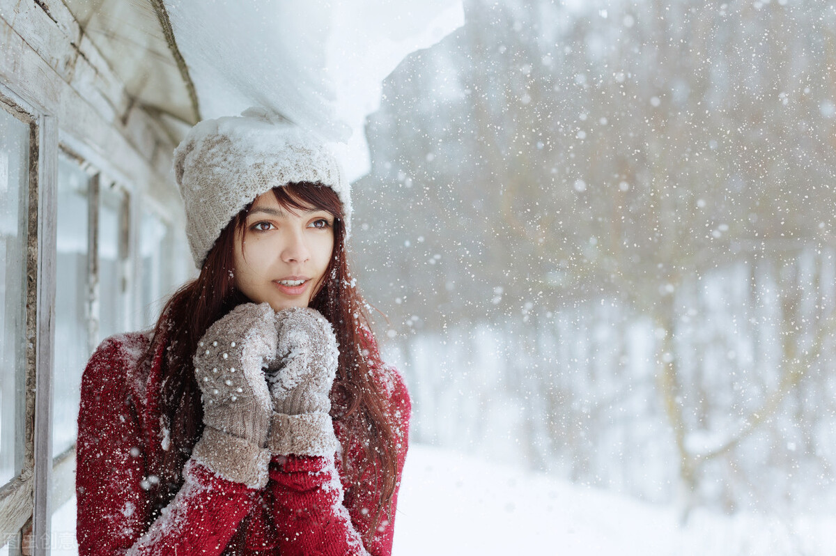 第一场雪的句子短句唯美（雪景句子唯美简短伤感） 第5张