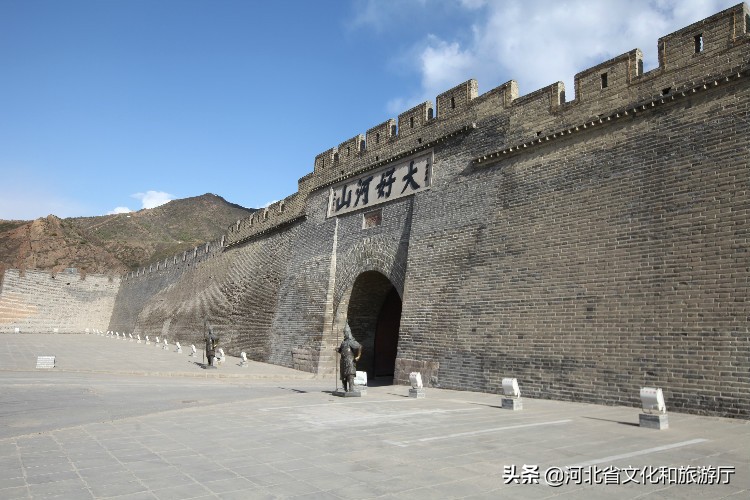 形容长城的词语和句子（形容长城壮观的诗句） 第15张