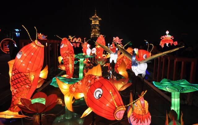 元宵佳节的诗句祝福（元宵节的好词好句好段） 第1张