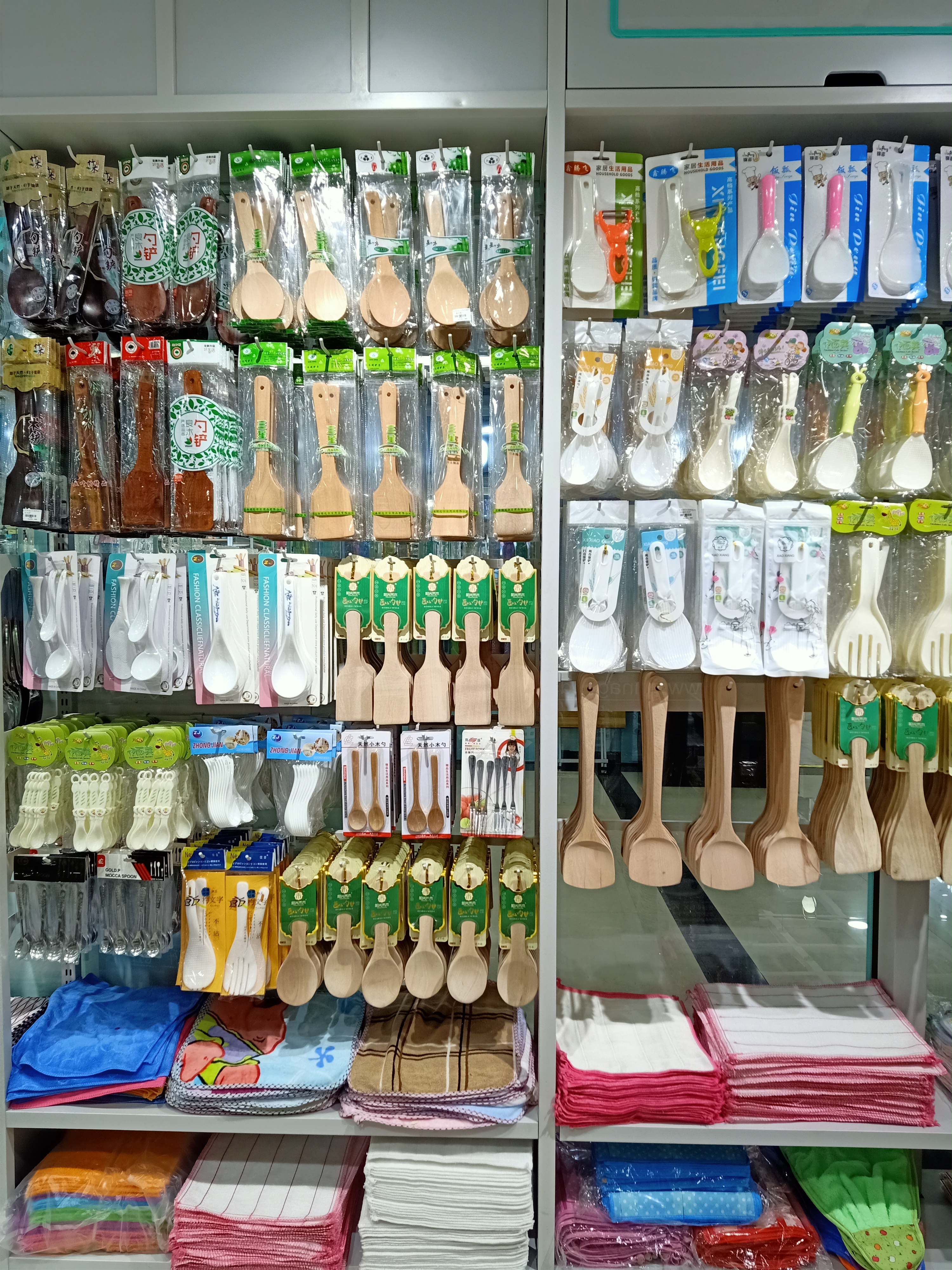 二元店的东西在哪里进货（两元店利润怎么样） 第3张