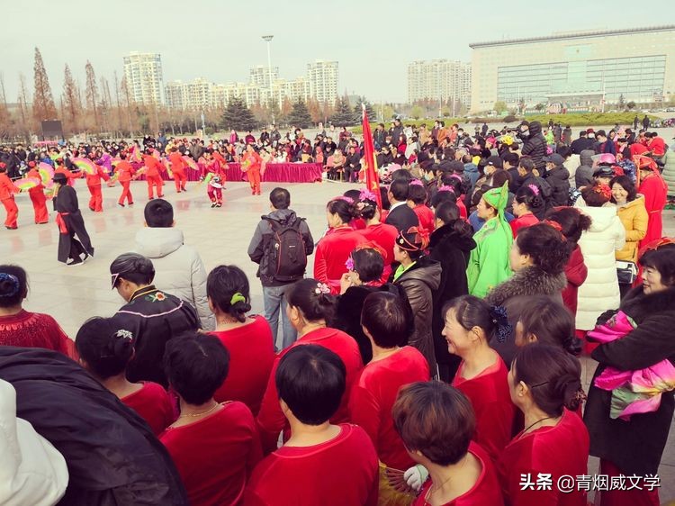 赞美妇女节的诗句（三八节的经典祝福语） 第3张