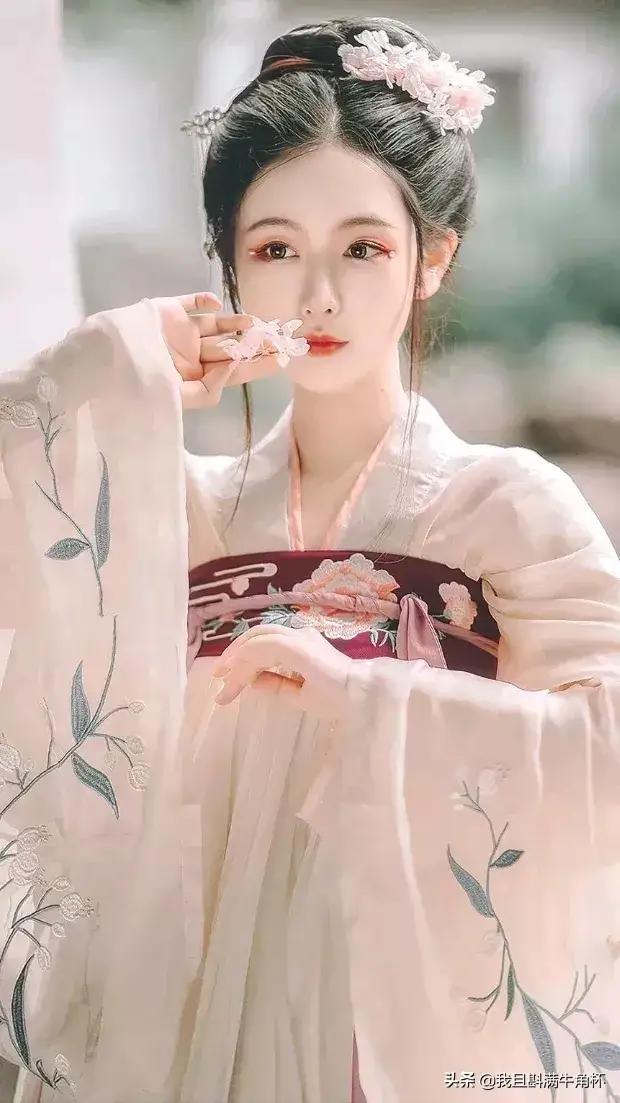 静女翻译成现代文（诗经静女原文及翻译赏析） 第1张