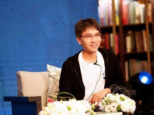 杨颜重回魅族被热议，白永祥还有人记得吗？ 第1张