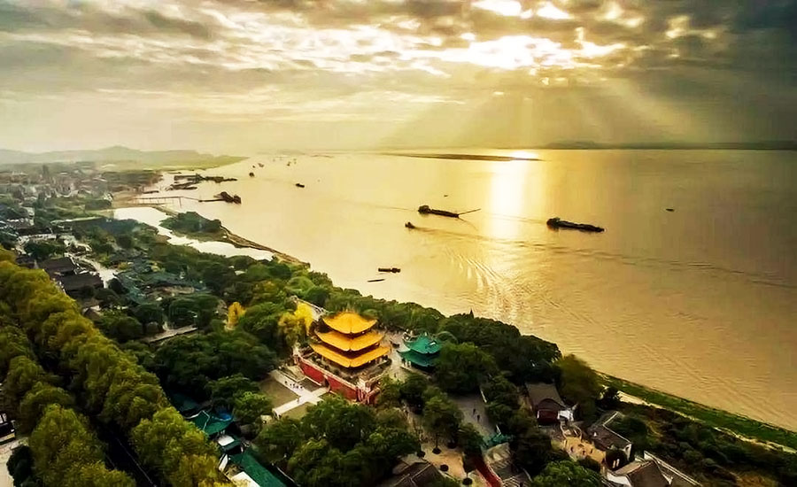 黄鹤楼诗句最出名的（黄鹤楼最著名的三首诗） 第3张