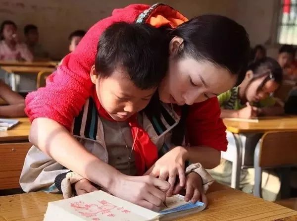 教师节语录经典语录（教师幸福感言经典语录段落） 第5张