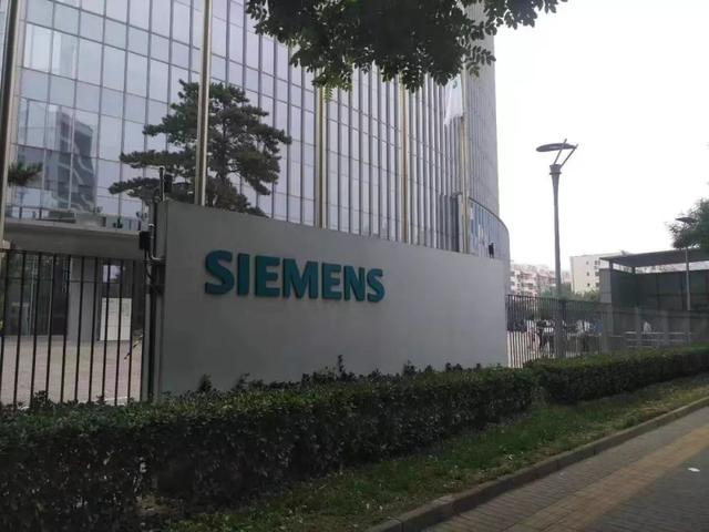 罗永浩和他的「锤粉」信徒 第15张